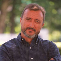 El escritor Arturo Pérez Reverte