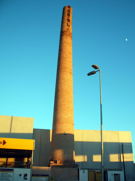 Chimenea de la Industria Cerámica Sanigón - Región de Murcia Digital