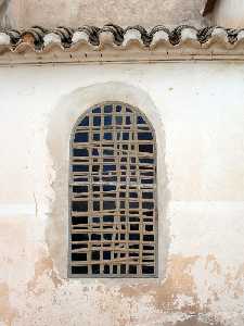 Detalle ventana. Iglesia [El Mirador]