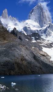 El Fitz-Roy (Patagonia), sobre el Cabo de Hornos, uno de los picos ms duros y difciles del mundo. Jos Luis y Miguel ngel Garca Gallego abrieron aqu la 1 ruta espaola [Jos Luis Garca Gallego]