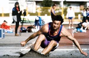 Pealver en la prueba de salto de longitud del Campeonato Regional de Murcia de 1989 celebrado en Cartagena