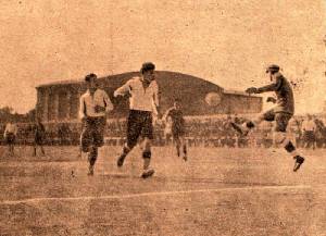 Uno de los ltimos partidos disputados por el Cartagena F.C. en el campo de la Plaza de Espaa (abril de 1925)