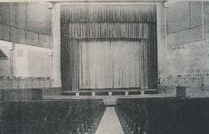 Vista de la cabina de proyeccin a la pantalla del Teatro Circo 1935