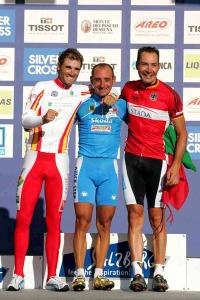 Valverde, bronce en el Campeonato del mundo en ruta de Salzburgo 2006, en el podio con Bettini, oro, y Zabel, plata