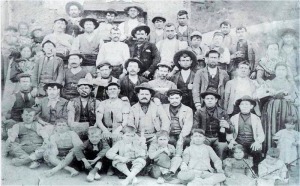 Fotografa de una cuadrilla de mineros de La Unin 