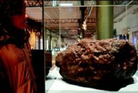 Meteorito de Molina de Segura en la exposicin del Museo Nacional de Ciencias Naturales