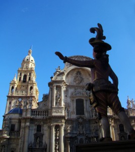 Detalle de figura frente a la Catedral del beln del Ayuntamiento de Murcia 