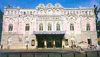 Fachada principal del teatro romea en Murcia
