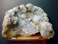 Fragmento de una geoda de cristal de roca de las terreras de Portm�n 