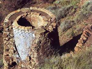 Pozos, hornos y bocas de mina abandonados en Calblanque