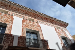  Mula-Casa pintada-fachada 