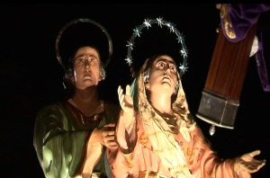 La Virgen y San Juan en el Paso del 'Encuentro en la Va Dolorosa'  
