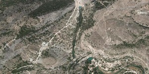Vista area de la cabecera de Perea. Se observan muy bien las dos pozas ms de bao 