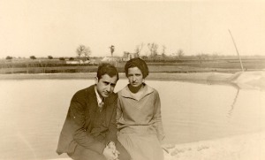 Antonio Oliver Belms y Carmen Conde en el Campo de Cartagena, en 1928 