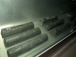 MNAS ARQVA Cartagena. Lingotes de plomo del s.I a.C. manufacturados en Cartagena, otros son hallados en guilas y Mazarrn 