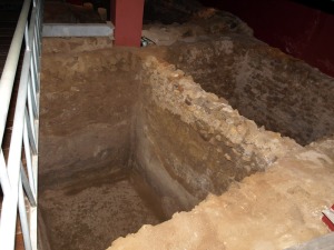 Museo Arqueolgico de Mazarrn. Factora Romana de Salazones, pileta de salacin y elaboracin del garum 