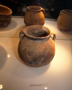 Museo Arqueolgico de Mazarrn. Olla de cermica romana de la Factora de Salazones 