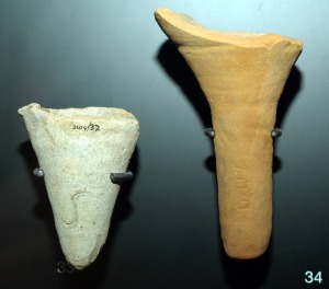 MNAS ARQVA Cartagena. Fragmentos de pivotes de nfora romana con inscripciones incisas 