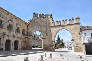 Baeza-Arco de Villalar y Puerta de Jan 