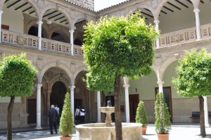 Palacio de Jabalquinto-claustro1 