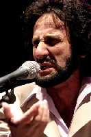 Juan Domnguez Ropero. Interno crcel de Albolote, actu en la 2 semifinal 2005 concurso de cante del Festival de La Unin. Gan (2003) 1 premio V Concurso Cante flamenco Cantes Penitenciarios