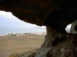 Vista de Los Urrutias desde la cueva del Monte Carmol[Mar Menor] 