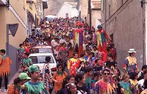 Alhama se ti�e de color y diversi�n [Alhama de Murcia_Los Mayos] 