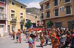 Casonas y Corremayos. Tradici�n y juventud 