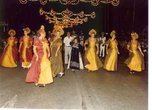 Templarios 1983. Bailes en la Escuadra femenina