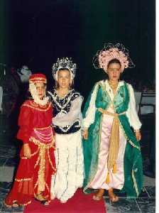 Templarios 1983. 1 Cena Medieval. Desfile de trajes de Fiesta