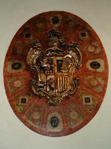 Escudo en la escalera de la Casa Pintada, Mula [Cristbal Gabarrn]