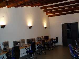 Sala de informtica de la Casa Pintada, Mula 