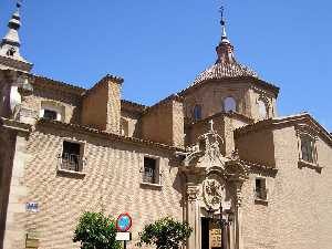 La Plaza San Nicols de Murcia, escenario de una batalla entre espaoles y franceses [Iglesia de San Nicols]