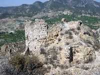 Restos de los torreones del Castillo de Ricote 