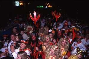 Alegre noche del Carnaval de guilas 