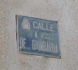 Placa de la calle en su honor [Cartagena_Wssel de Guimbarda]