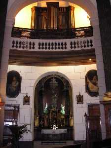 Lateral Derecho del Altar Mayor