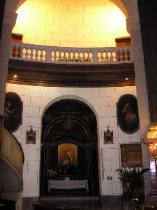 Lateral Izquierdo del Altar Mayor