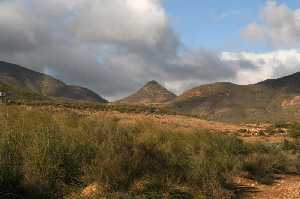 Paisaje de lomas y cerros en Almendricos (Lorca) 