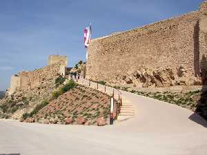 Acceso [Castillo de Lorca]
