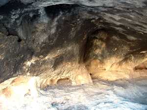 Interior de la Cueva 