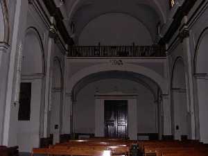 Vista de la Parte Trasera del Interior de la Iglesia[Iglesia de Santiago Apostol Pliego]