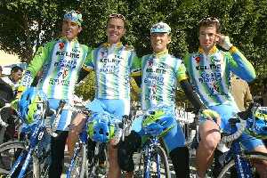 Valverde (segundo por la derecha) junto a Cayetano Juli, Jos Luis Martnez y Juan Miguel Cuenca