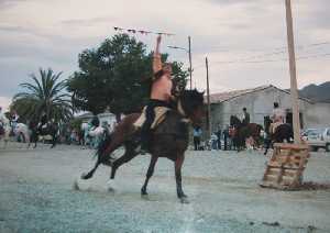 Carrera de cintas a caballo en las Fiestas de Almendricos 
