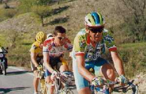 Ignacio Garca Camacho tira del pelotn en la Vuelta a Andaluca 1997