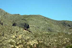 Vista de Cuevas Paleolticas de la Azoha 