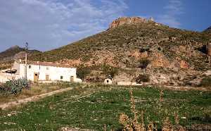 Castillo de Tirieza y Entorno 