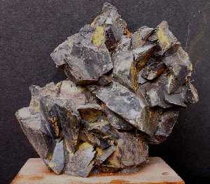 Cristales rombodricos de siderita  de la mina San Martn (Sierra Nevada, Granada) [Minerales]