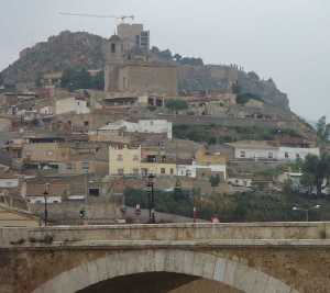 Vista de la zona ms alta de Lorca desde el Puente Viejo