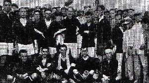 El Athltic Club de Murcia posa en el Campo de Tiro de Espinardo en 1916